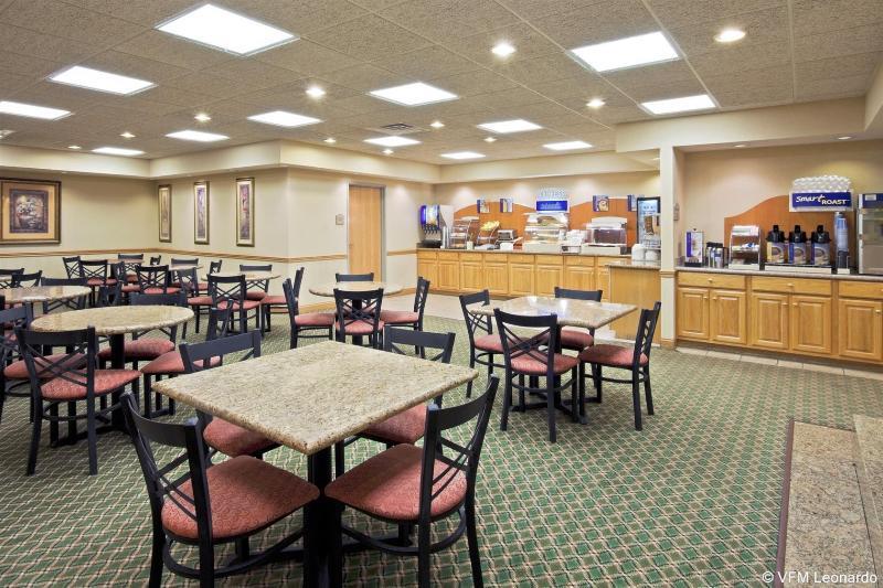 Holiday Inn Express Hotel & Suites Elkhart-South Εξωτερικό φωτογραφία