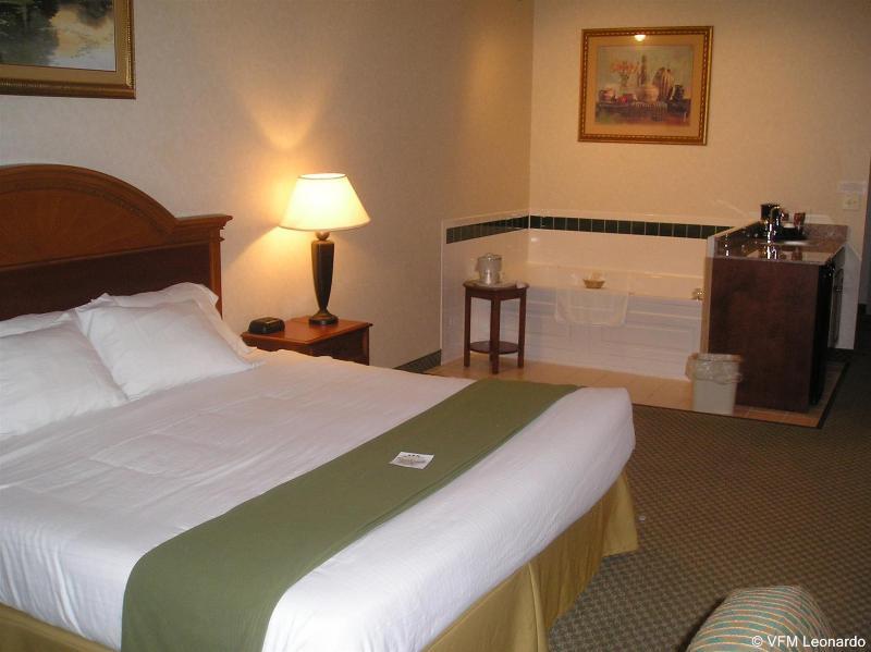 Holiday Inn Express Hotel & Suites Elkhart-South Εξωτερικό φωτογραφία
