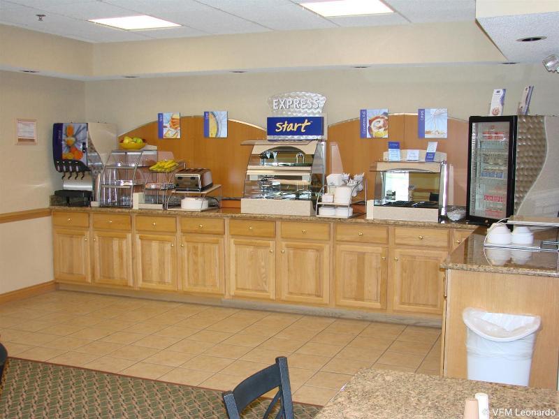 Holiday Inn Express Hotel & Suites Elkhart-South Εξωτερικό φωτογραφία